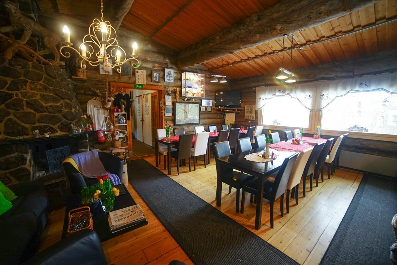 Bed and Breakfast Neljaen Tuulen Tupa Кааманен Экстерьер фото